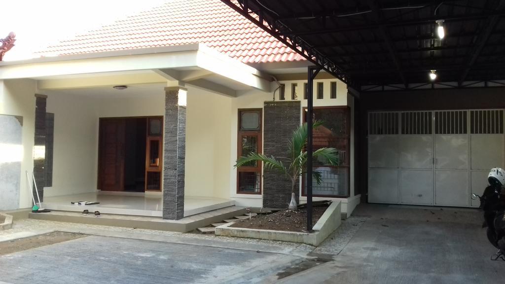 Dannu'S Homestay & Ijen, Bromo, Meru Betiri Sukomade Tours Banyuwangi  Exterior photo